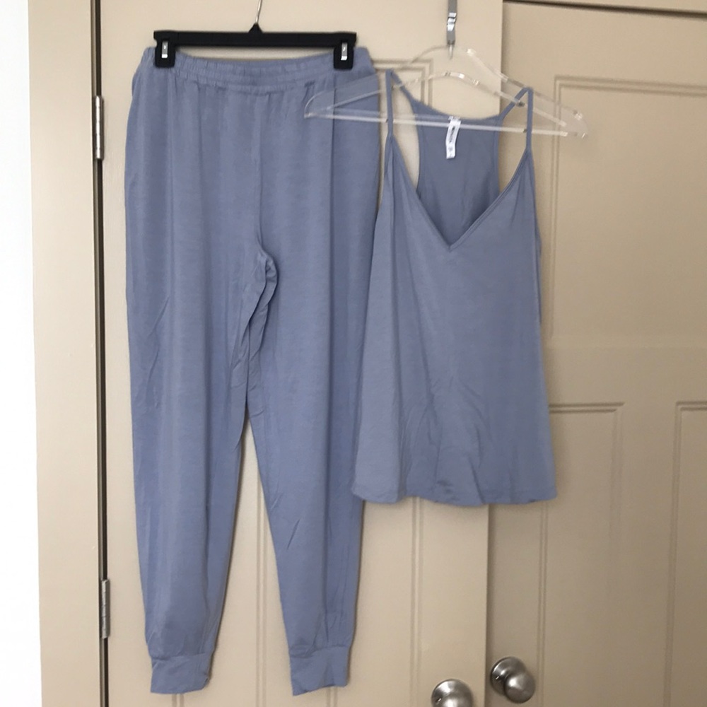 Lounge wear set